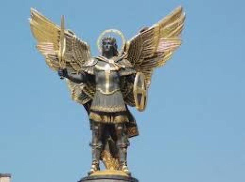 The decommunizers are hampered by the monument to Archangel Michael in Kyiv. That&#39;s why they sprinkled it on the website...