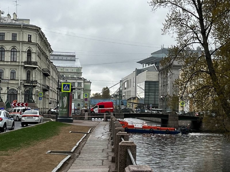 3 people died, 6 were injured in St. Petersburg when a bus fell from a bridge...